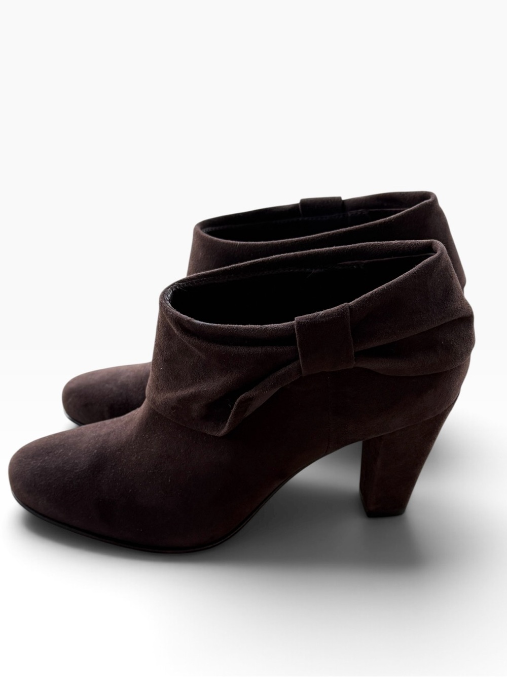 kate spade Dark Brown Suede Ankle Booties with Bow Detail Sz 6